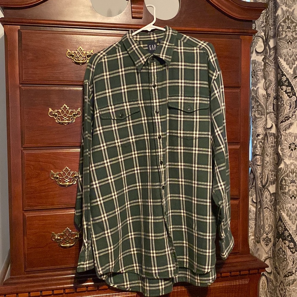 Barely worn causal long-sleeve shirt
